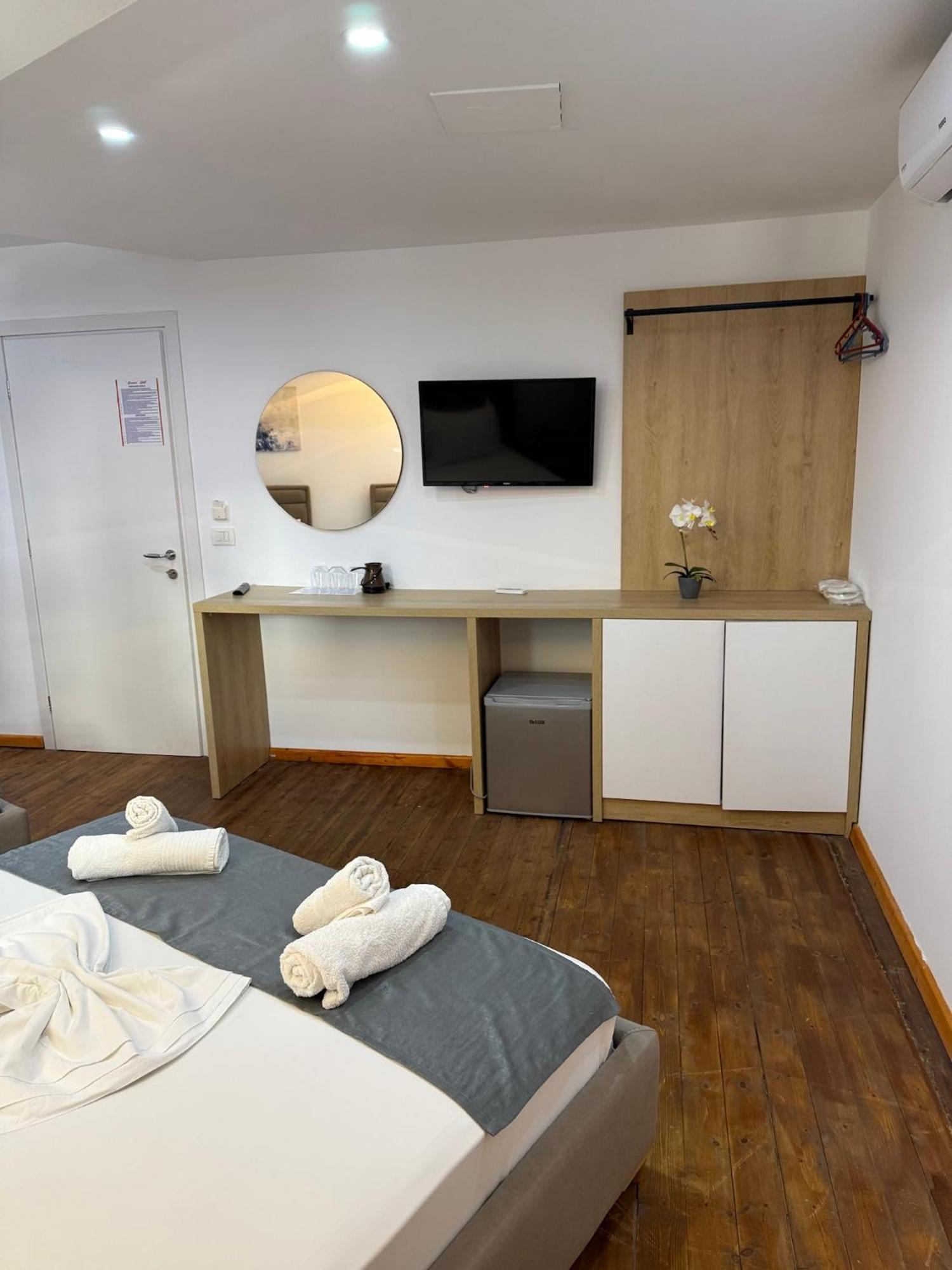 Hotel Summer Saranda Kültér fotó