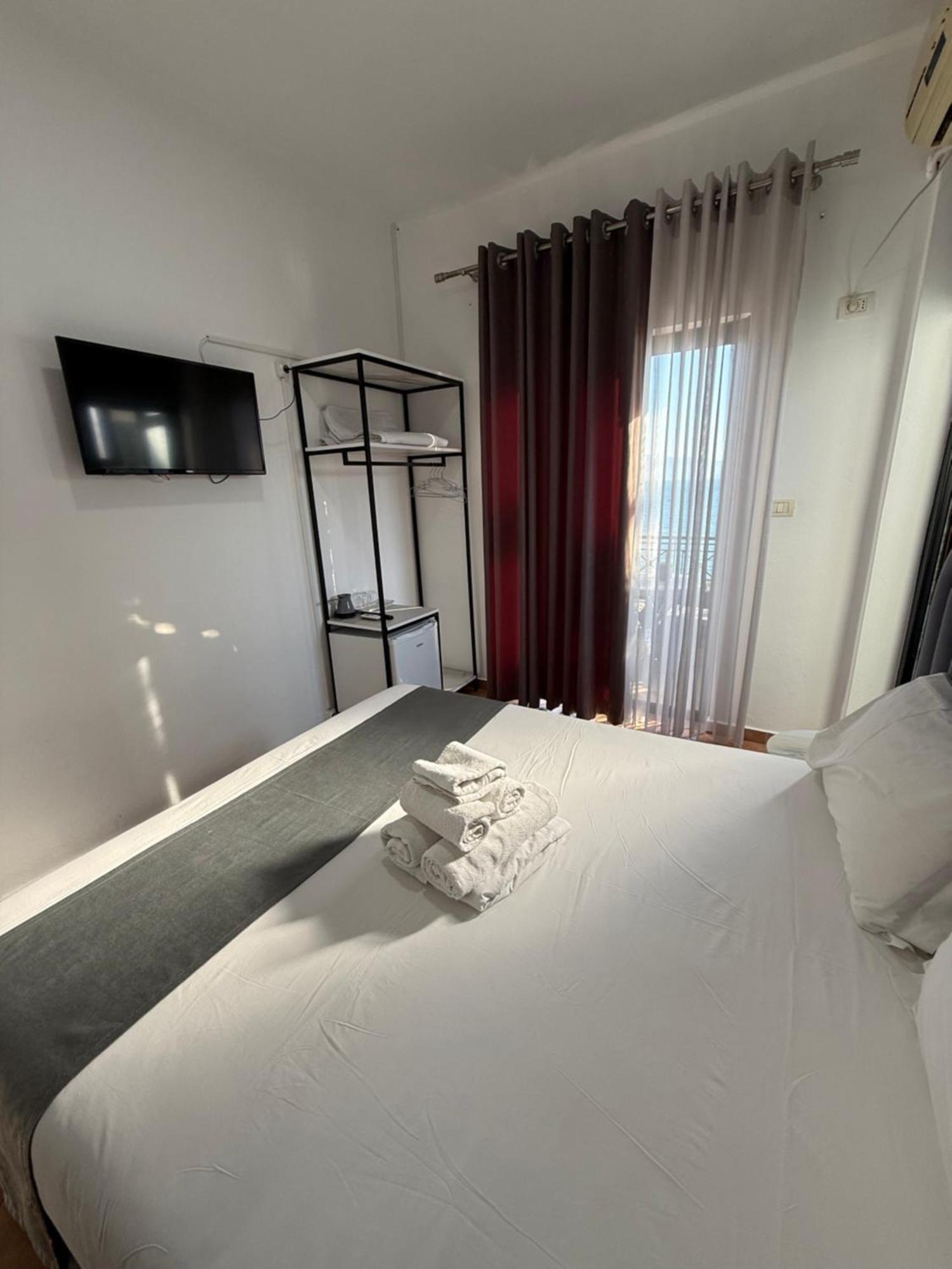 Hotel Summer Saranda Kültér fotó