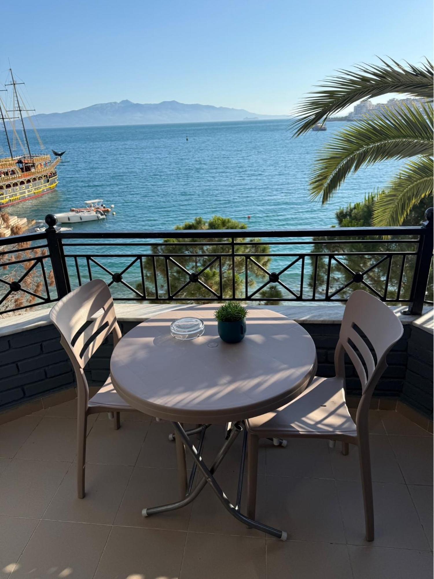 Hotel Summer Saranda Kültér fotó